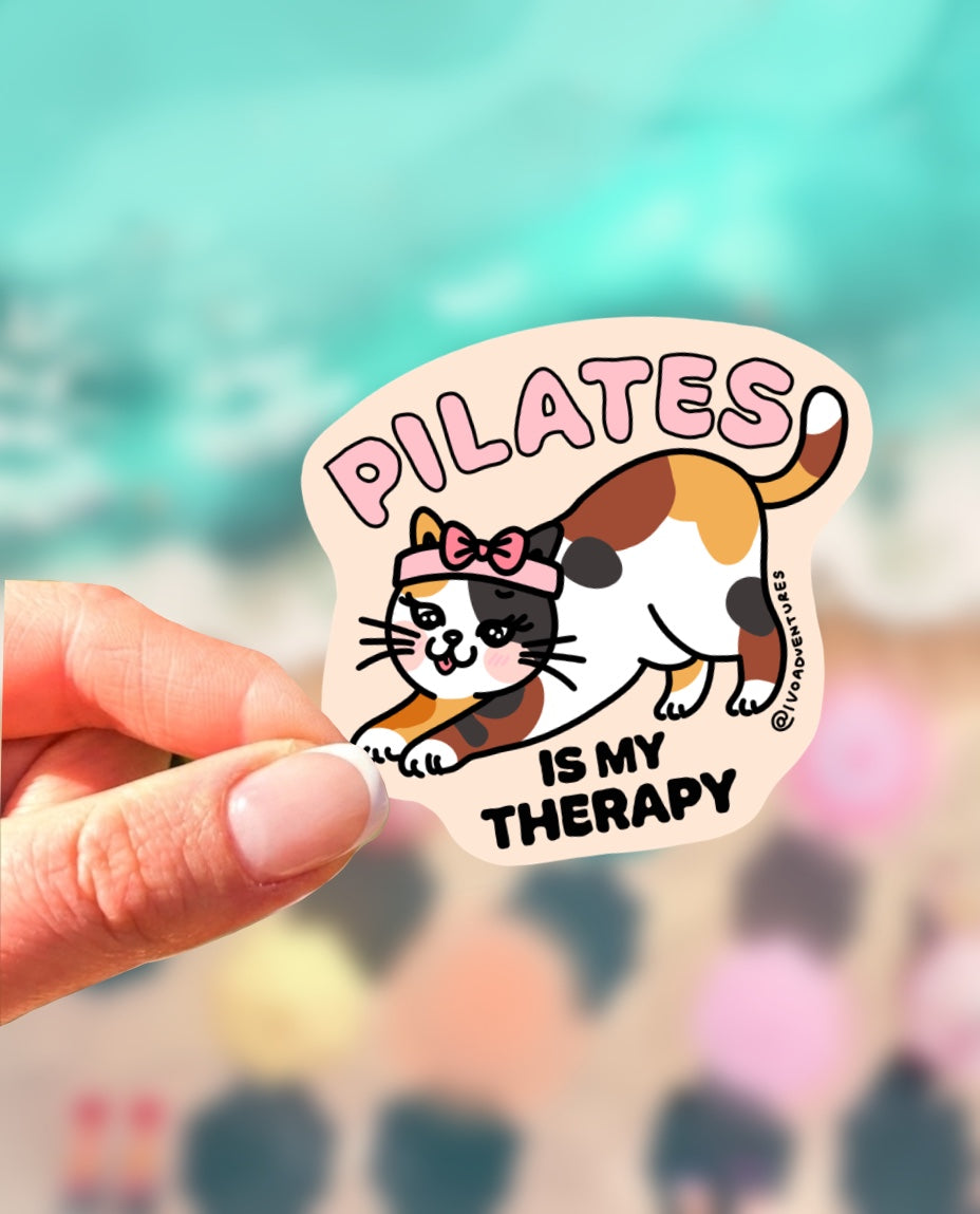 Naklejka - Pilates Is My Therapy - kotek na pilatesie