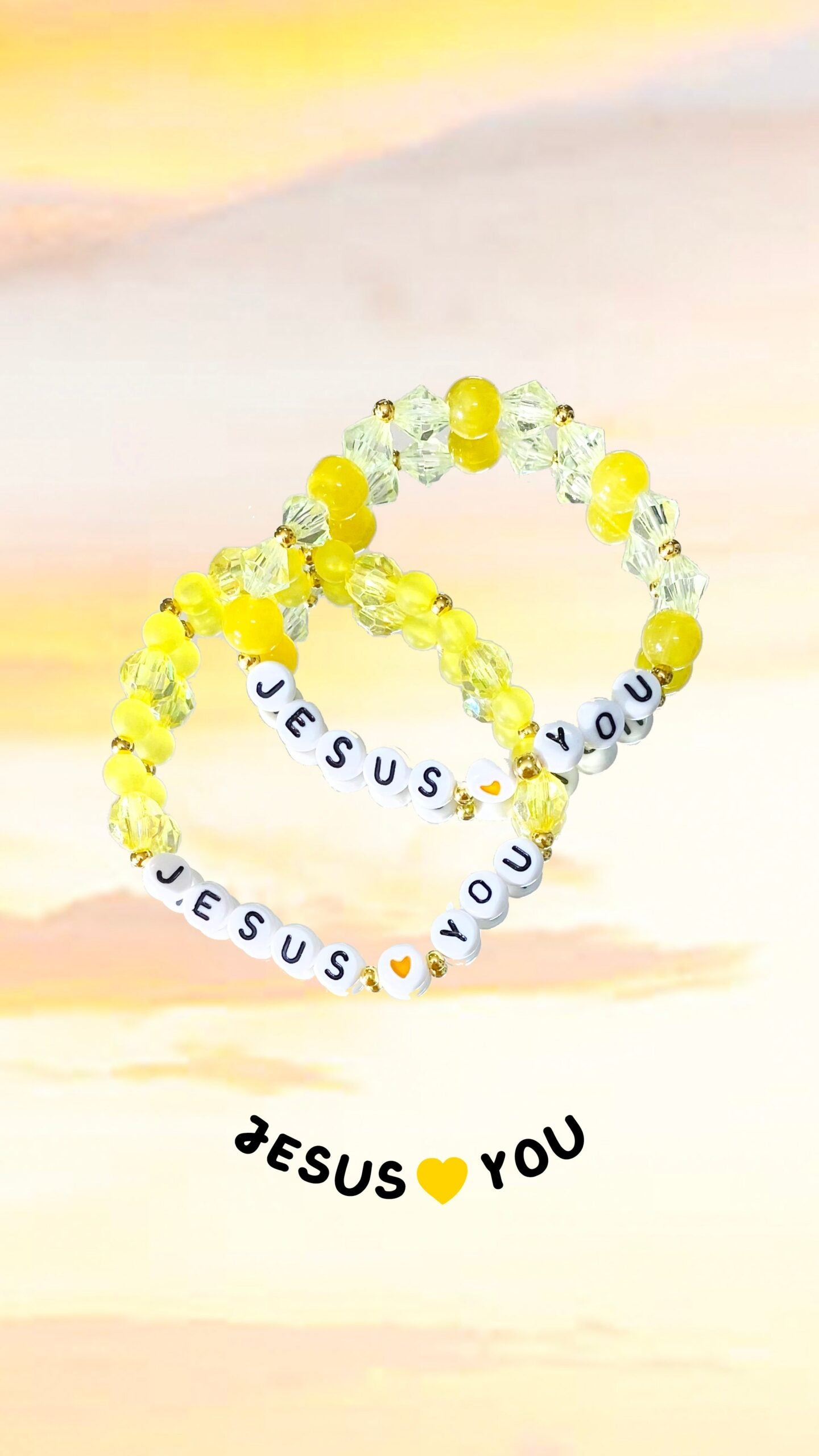 Bransoletka - JESUS LOVES YOU - żółta