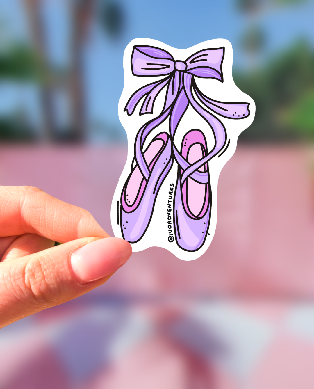 Naklejka - Baletnica z kokardką - fioletowe baletki